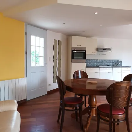 Grand T2 De La à La Fosse à L'âne