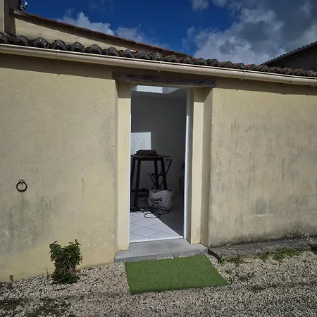 Grand T2 De La A La Fosse A L'ane Apartment *