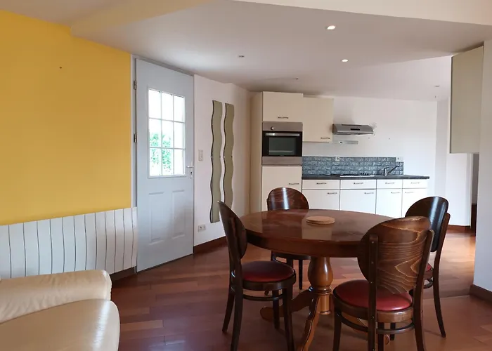 Grand T2 De La A La Fosse A L'ane