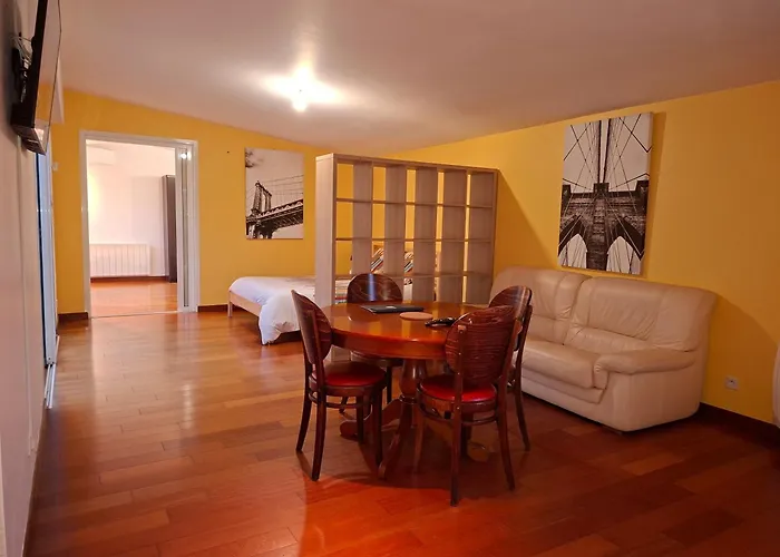 Lägenhet Grand T2 De La A La Fosse A L'ane