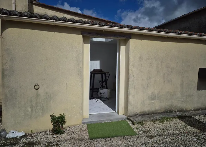 Grand T2 De La A La Fosse A L'ane Apartment *